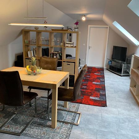 Ferienwohnung Sunny - Moderne Ferienwohnung Im Gruenen In Saarbruecken-West Eksteriør bilde
