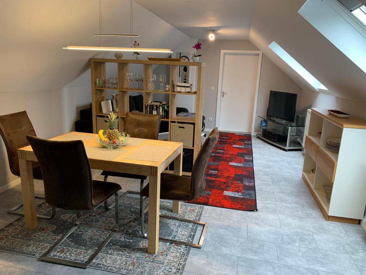 Ferienwohnung Sunny - Moderne Ferienwohnung Im Gruenen In Saarbruecken-West Eksteriør bilde